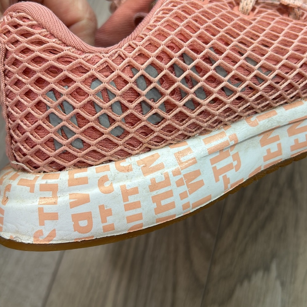 NoBull Brooke Wells Mesh Runner size 8 - Picture 6 of 7